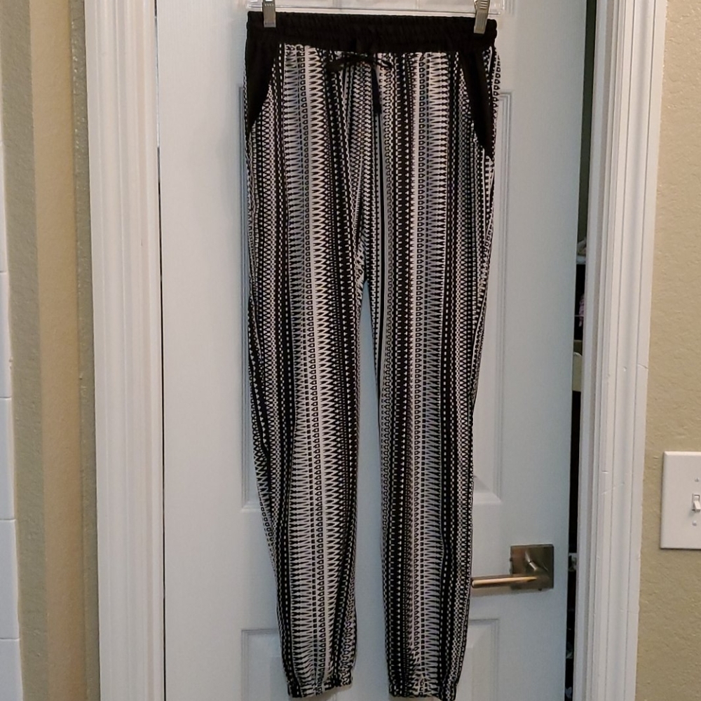 Freckles silky jogger pants